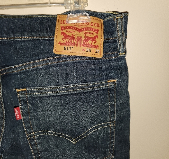 Levi's Dark Blue Slim Men's Jeans - Picture 2 of 4